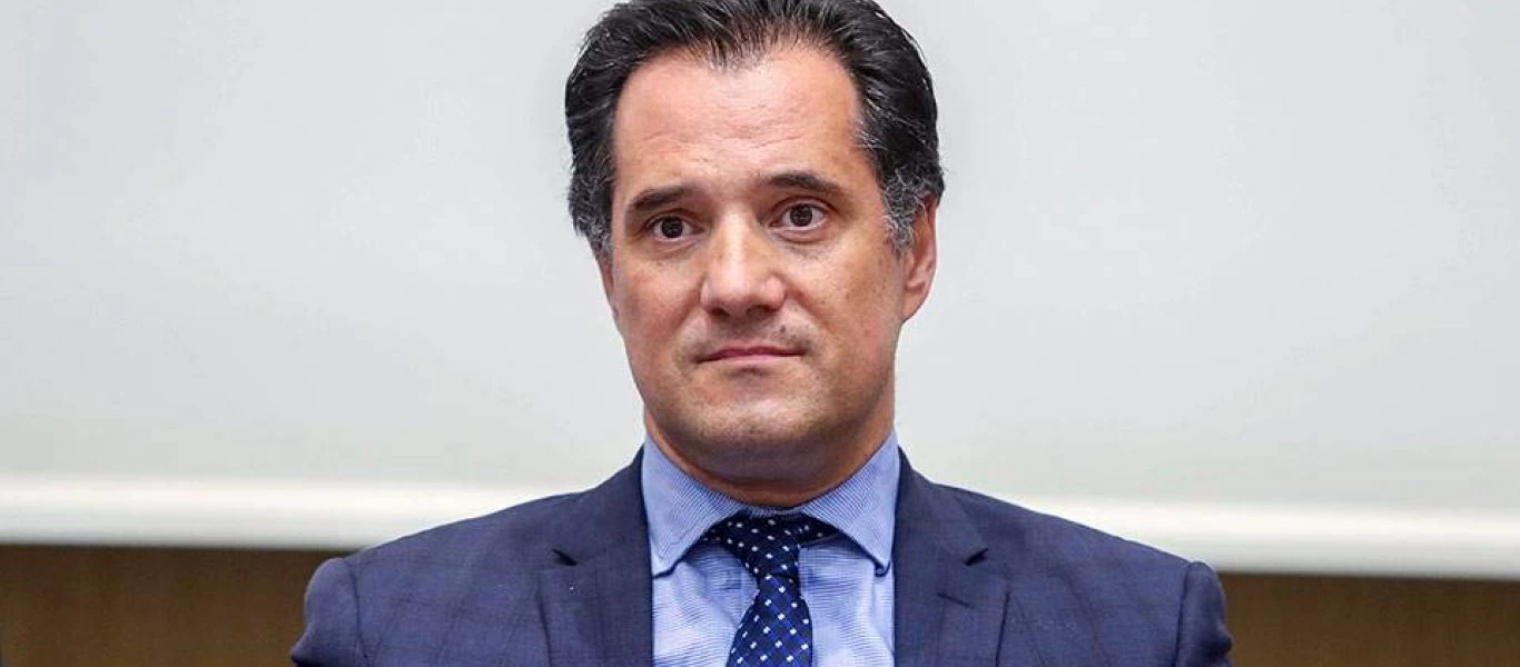 «Τέξας» στην ολομέλεια της Βουλής-Α. Γεωργιάδης σε Ν. Παππά: «Με παρασύρετε με τη γελοιότητα»